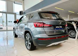 Образец цвета LD7X PLATINUM GREY на автомобиле - №2