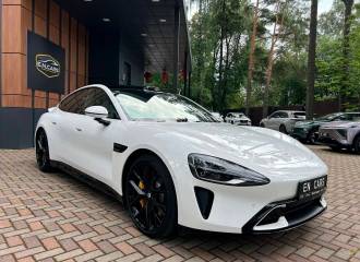 Образец цвета W01 WHITE на автомобиле - №2