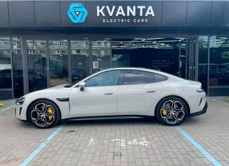 Образец цвета G01 GRAY на автомобиле - №2