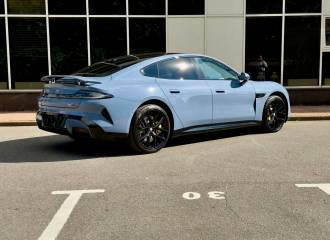 Образец цвета Q02 BLUE на автомобиле - №3