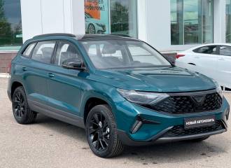 Образец цвета LR6Z PFAUENGRUEN на автомобиле - №1