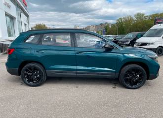 Образец цвета LR6Z PFAUENGRUEN на автомобиле - №2