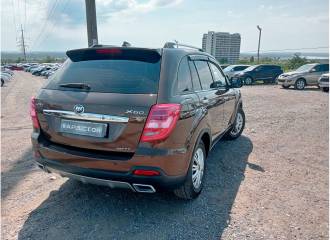 Образец цвета LFO DARK BROWN на автомобиле - №3