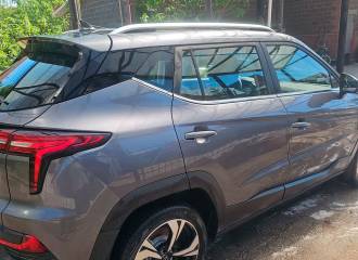 Образец цвета GR1 RAPHIDE GREY на автомобиле - №2