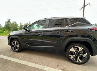 Образец цвета BK1 GUARD BLACK на автомобиле - №2