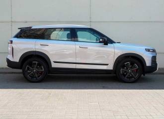 Образец цвета KU SILVER на автомобиле - №2