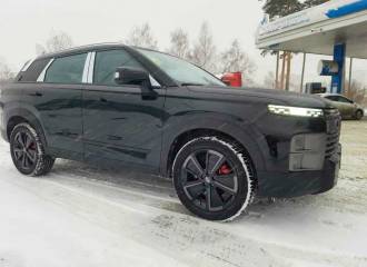 Образец цвета CL CRYSTAL BLACK на автомобиле - №1