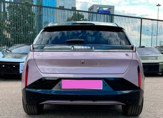 Образец цвета E44 PINK на автомобиле - №3