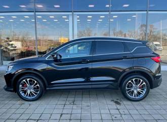 Образец цвета B07 BLACK на автомобиле - №2