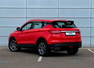 Образец цвета E32 BRIGHT VERMILION на автомобиле - №3