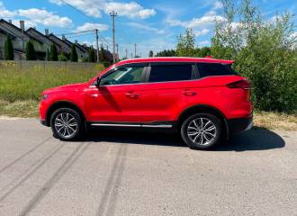 Образец цвета E32 BRIGHT VERMILION на автомобиле - №2