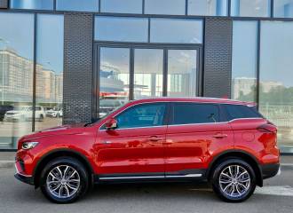 Образец цвета E29 FLAME RED на автомобиле - №2