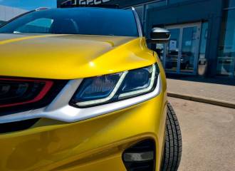 Образец цвета N79 HAYATE YELLOW на автомобиле - №3