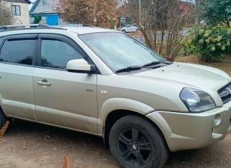 Образец цвета BW NEW MID SILVER на автомобиле - №3