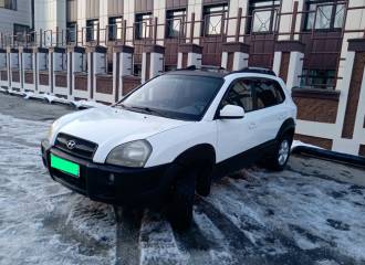 Образец цвета NW NOBLE WHITE на автомобиле - №1