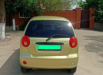 Образец цвета 16U ELECTRIC YELLOW на автомобиле - №3